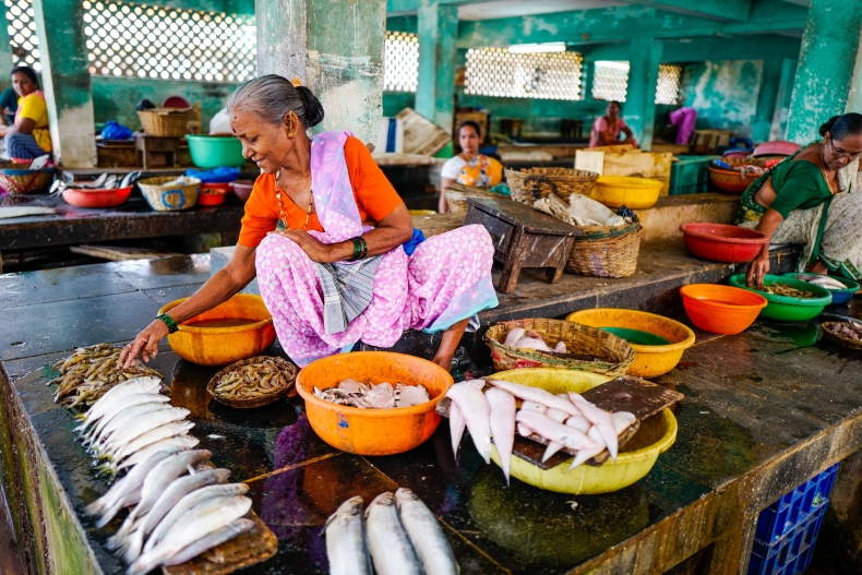 Sattva_Woman-market-india